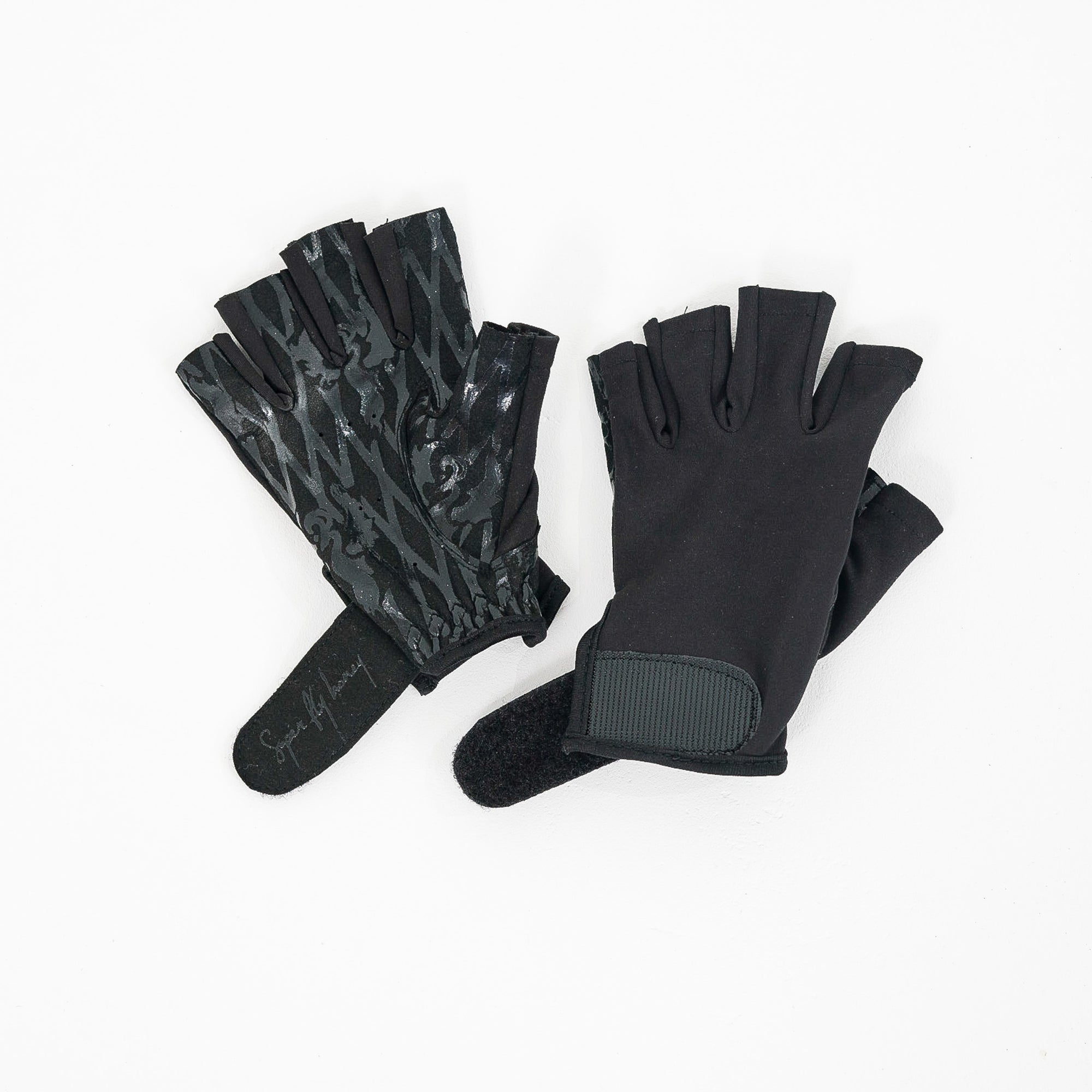 sticky pole wear bundle leggings and gloves